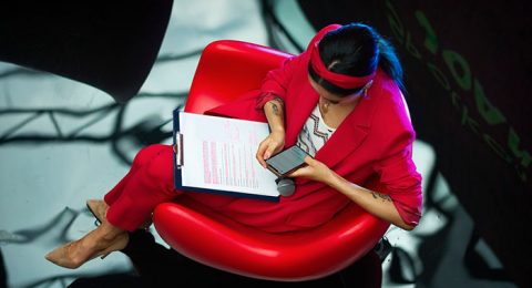 Телеведущий-1